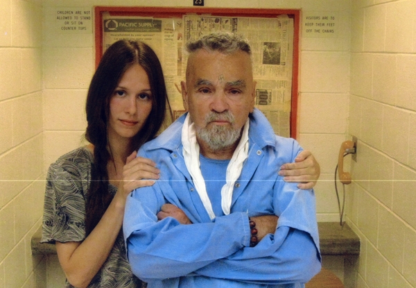 Criminal cu sânge rece, se căsătoreşte în închisoare! Cum arată viitoarea mireasă a lui Charles Manson