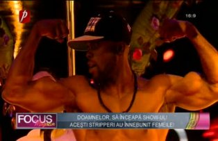 Doamnelor, să înceapă show-ul! Aceşti stripperi au înnebunit femeile!