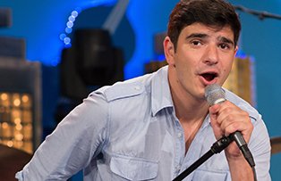 Alex Bogdan, DJ în timpul liber şi pasionat de talent-show-uri la „serviciu”