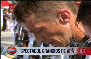 Spectacol grandios pe apa