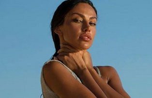 Mădălina Ghenea, protagonista unor scene de sex într-un serial de televiziune