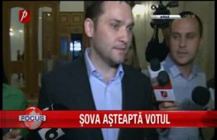 Sova asteapta votul