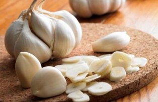 Retete tamaduitoare cu usturoi