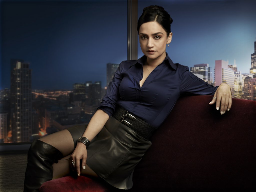 Personajul actriţei Archie Panjabi, bine îmbrăcat în “Soţia perfectă”
