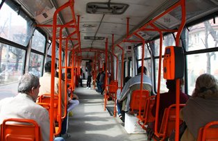 RATB face schimbari majore in mai multe statii de autobuz. Ce se va intampla incepand de maine