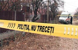 Un barbat din Arad si-a omorat sotia in fata bisericii. Martor la crima a fost copilul lor de 11 ani