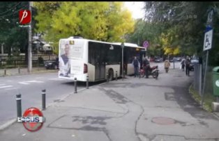 Cu motorul in autobuz