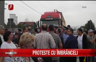 Proteste cu îmbrânceli