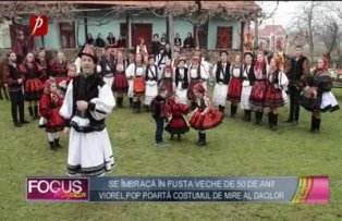 Viorel Pop poartă costumul de mire al dacilor