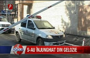 S-au înjunghiat din gelozie