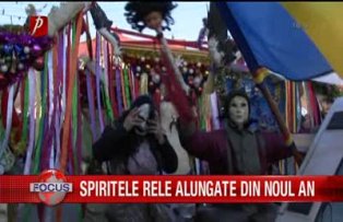 Spiritele rele alungate din noul an