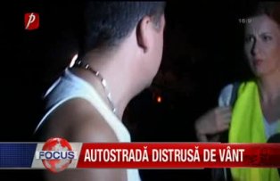 Autostrada distrusă de vânt