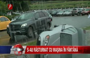 S-au rasturnat cu masina in fantana