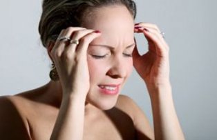 Cand sunt periculoase durerile de cap dese