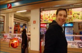 VIDEO / Alexandru Papadopol a primit alimente pe gratis, la "Cireasa de pe tort". Cum a reactionat