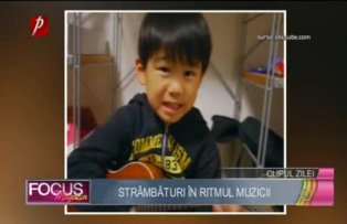 Clipul zilei: strâmbături în ritmul muzicii