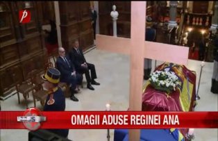 Omagii aduse Reginei