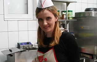 Ioana Maria Moldovan află că e pregătită de măritiş, la Cireaşa de pe Tort