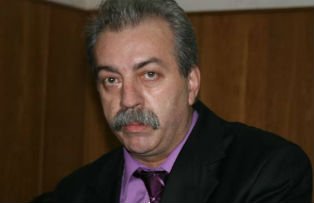 Un judecator s-a sinucis, aruncandu-se de la etajul 10