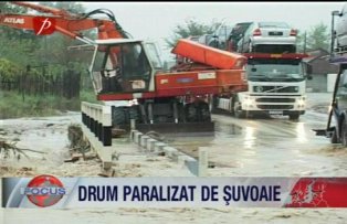 Drum invadat de suvoaie