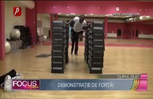 Clipul zilei: demonstraţie de forţă!