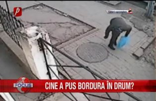 Cine a pus bordura in drum