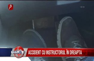 Accident cu instructorul in dreapta