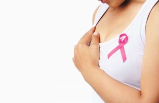 Top 4 alimente care previn raspandirea cancerului la san