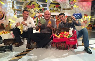 „Car electoral cu Boi” şi „Surâsul lui Nea Nelu”, opere de artă celebre, în această seară la Cusurgiii