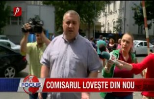 Comisarul loveşte din nou