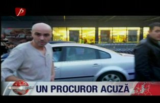 Un procuror acuza