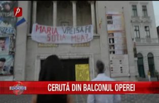 Ceruta din balconul operei