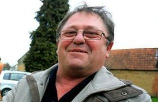 A gasit in cutia postala portofelul furat acum 14 ani. Ce a vazut in el cand l-a deschis