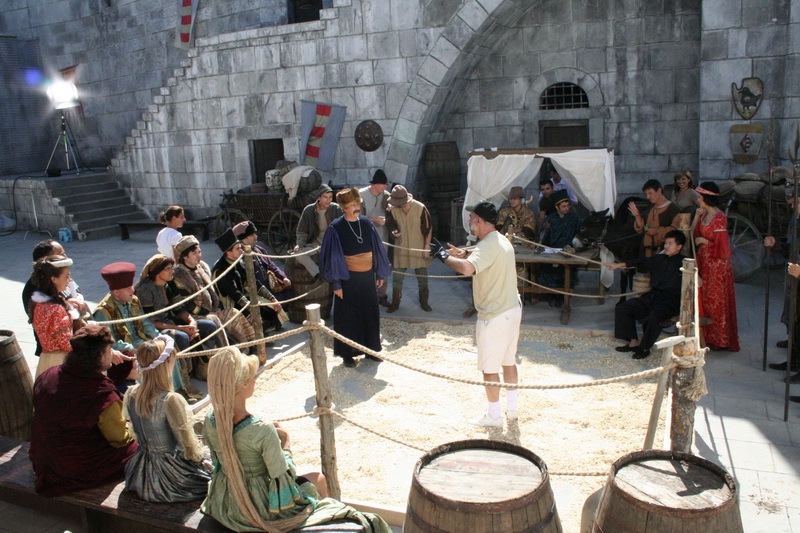 Carcotasii au fost personaje medievale pe platourile Castel Film