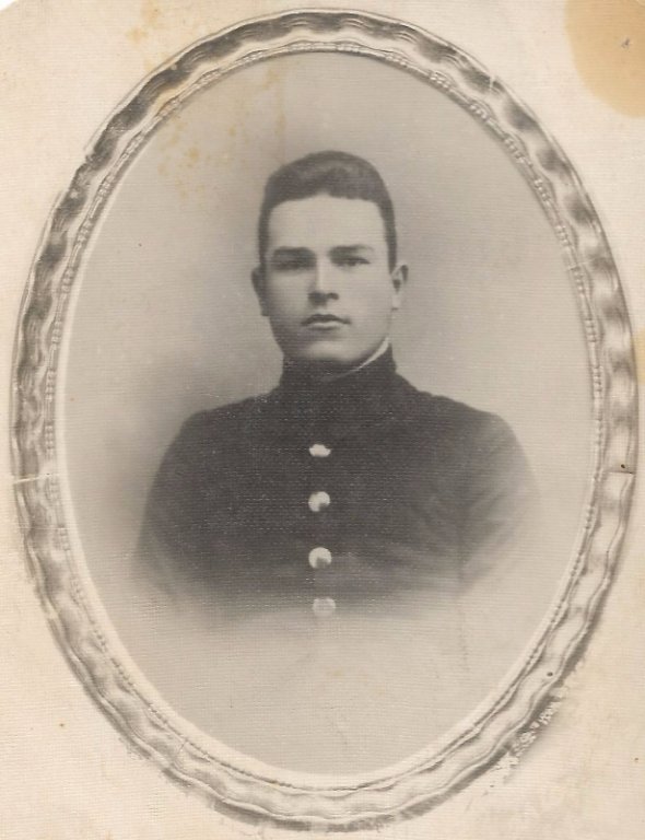 Diana Bart are un strabunic care a luptat in Primul Razboi Mondial!