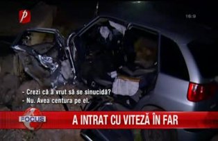 A intrat cu viteza in far