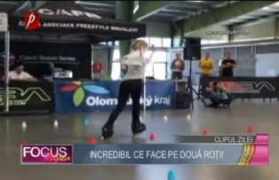 Clipul zilei: incredibil ce face pe două roţi!