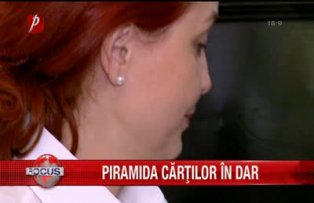 Piramida cartilor in dar