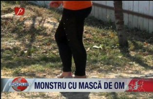 Monstru cu masca de om