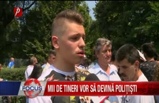 Mii de tineri vor sa devina politisti